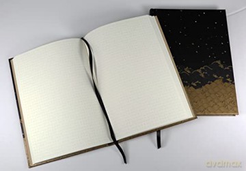 Golden Waves Hardcover Journal: Dotted Notebook: With Ribbon Bookmark: Blank Notebook with Ribbon Bookmark - Tuttle Studio [KSIĄŻKA]