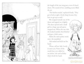 Goth Girl and the Ghost of a Mouse (Goth Girl, 1) - Chris Riddell [KSIĄŻKA]