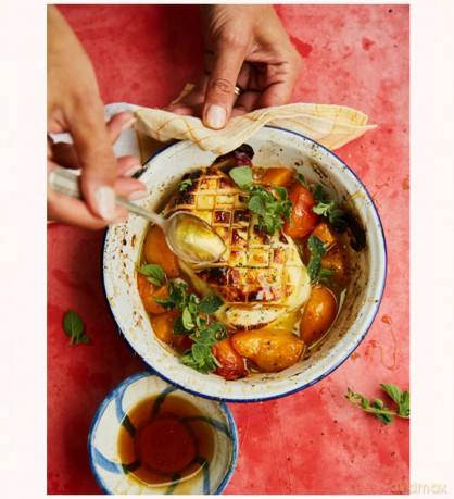Greekish: Everyday recipes with Greek roots - Georgina Hayden [KSIĄŻKA]
