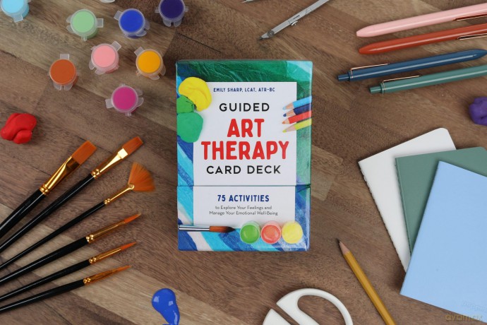 Guided Art Therapy Card Deck: 75 Activities to Explore Your Feelings and Manage Your Emotional Well-Being - 75 cards - Emily Sharp [KSIĄŻKA]