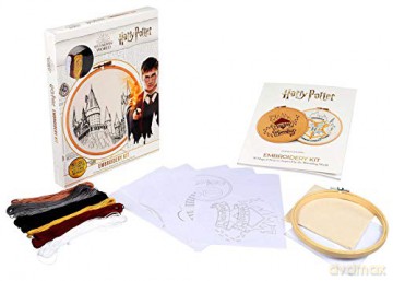 Harry Potter Embroidery (Embroidery Craft) - Deborah Wilding [KSIĄŻKA]