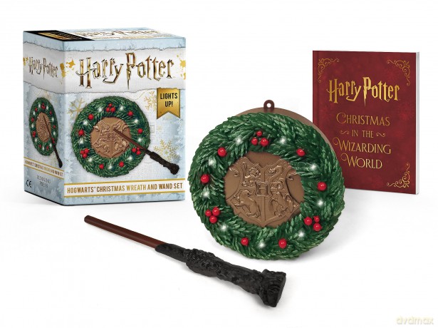 Harry Potter: Hogwarts Christmas Wreath and Wand Set: Lights Up! - Donald Lemke [KOMIKS]