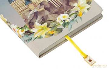 Harry Potter: Hogwarts Magical World Journal with Ribbon Charm - Insight Editions [KSIĄŻKA]