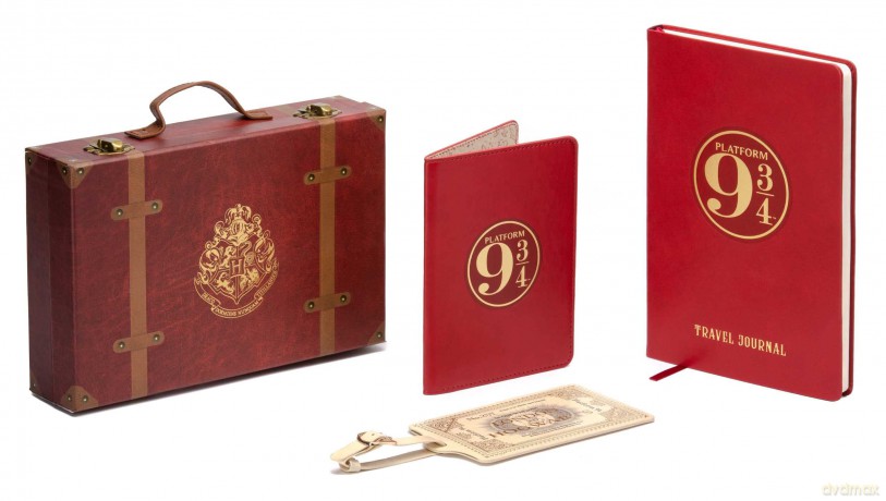 Harry Potter: Platform 9-3/4 Travel Set - Insight Editions [KSIĄŻKA]