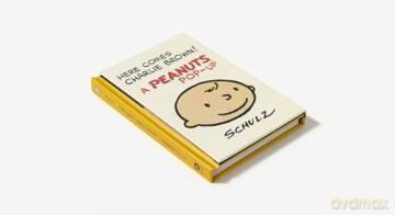 Here Comes Charlie Brown! A Peanuts Pop-Up - Schulz/Kannenberg [KOMIKS]
