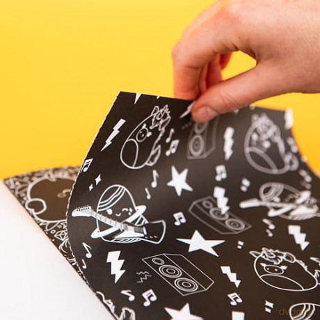 Hinkler | Original Squishmallows Neon Colouring Book | 32 Page Colouring-in Book for Teens and Children | Arts and Crafts Gifts - Hinkler Pty Ltd [KSIĄŻKA]
