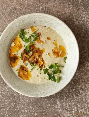 How to Eat 30 Plants a Week: 100 recipes to boost your health and energy - Hugh Fearnley-Whittingstall [KSIĄŻKA]