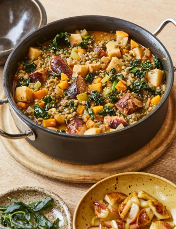 How to Eat 30 Plants a Week: 100 recipes to boost your health and energy - Hugh Fearnley-Whittingstall [KSIĄŻKA]