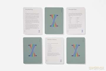 Inspiration: 52 exercises to stimulate creativity, playfulness and innovative thinking - The School of Life [KSIĄŻKA]