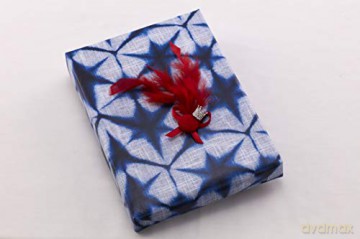 Japanese Shibori Gift Wrapping Papers: 12 Sheets of High-Quality 18 x 24 (45 x 61 cm) Wrapping Paper: 18 x 24 inch (45 x 61 cm) Wrapping Paper - Tuttle [KSIĄŻKA]