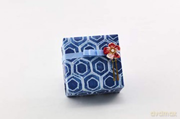 Japanese Shibori Gift Wrapping Papers: 12 Sheets of High-Quality 18 x 24 (45 x 61 cm) Wrapping Paper: 18 x 24 inch (45 x 61 cm) Wrapping Paper - Tuttle [KSIĄŻKA]