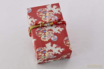 Japanese Washi Gift Wrapping Papers: 12 Sheets of High-Quality 18 x 24 (45 x 61 cm) Wrapping Paper: 18 x 24 inch (45 x 61 cm) Wrapping Paper [KSIĄŻKA]