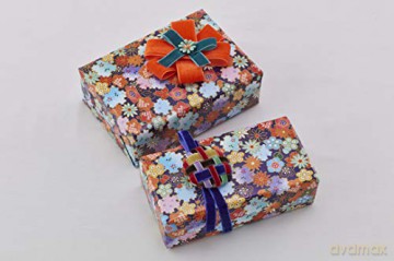 Japanese Washi Gift Wrapping Papers: 12 Sheets of High-Quality 18 x 24 (45 x 61 cm) Wrapping Paper: 18 x 24 inch (45 x 61 cm) Wrapping Paper [KSIĄŻKA]