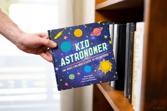 Kid Astronomer: The Space Explorer's Guide to the Galaxy (Outer Space, Astronomy, Planets, Space Books for Kids) - Applesauce Press [KSIĄŻKA]