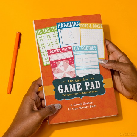 Knock Knock On-The-Go Game Pad 1, Travel Activity Pad for Kids, 6 x 9-inches - Knock Knock [KSIĄŻKA]