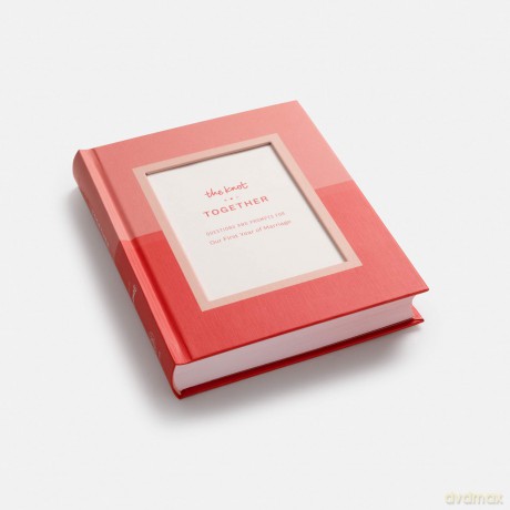 Knot Together: Questions and Prompts for Our First Year of Marriage: A Journal - Editors of the Knot [KSIĄŻKA]