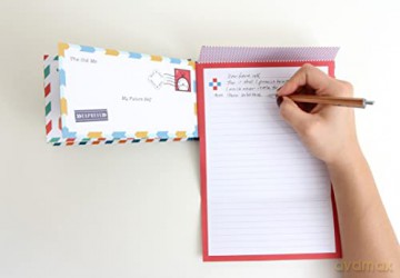 Letters to My Future Self: Write Now. Read Later. Treasure Forever. - Lea Redmond [KALENDARZ]