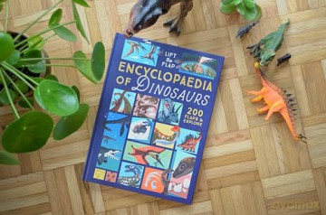Lift-the-Flap Encyclopedia of Dinosaurs: 200 Flaps to Explore! - Eryl Nash [KSIĄŻKA]