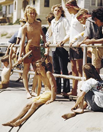 Locals Only: 30 Posters: California Skateboarding 1975-1978 - Hugh Holland [KSIĄŻKA]