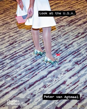 Look at the U.S.A.: A Diary of War and Home - Peter van Agtmael [KSIĄŻKA]