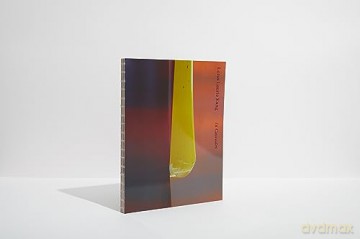 Lotus Laurie Kang: In Cascades (Chisenhale Series) - Zoé Whitley [KSIĄŻKA]
