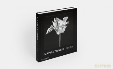 Mapplethorpe Flora: The Complete Flowers - Mark Holborn [KSIĄŻKA]