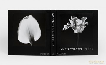 Mapplethorpe Flora: The Complete Flowers - Mark Holborn [KSIĄŻKA]