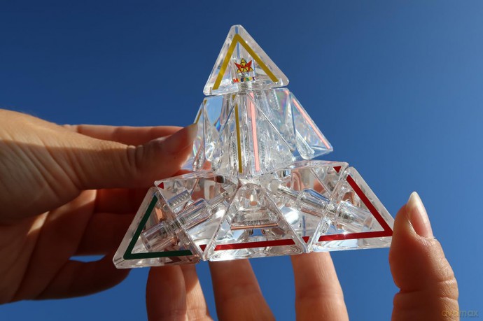 Meffert's M5093 Pyraminx Crystal Puzzle, Multi-Colour [PUZZLE]