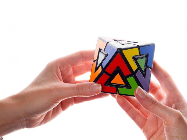Meffert's M5110 Pyraminx Diamond, Colourful brainteaser Puzzle Cube [PUZZLE]