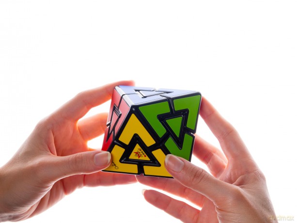Meffert's M5110 Pyraminx Diamond, Colourful brainteaser Puzzle Cube [PUZZLE]