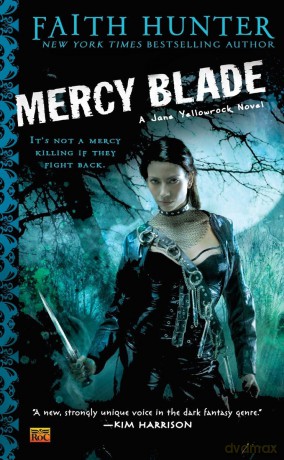 Mercy Blade (Jane Yellowrock, Book 3) - Puffin Books [KSIĄŻKA]