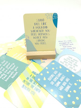 Mindful Ideas for Kids: 52 Soothing Cards to Help Your Child Feel Calm [KSIĄŻKA]
