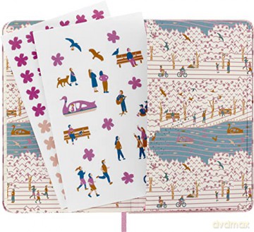 Moleskine Limited Edition Notebook, Sakura Notebook, Lined Layout and Fabric Hard Cover, 9 x 14 cm Pocket Size, Couples Theme and Dark Pink Colour - Moleskine [KSIĄŻKA]