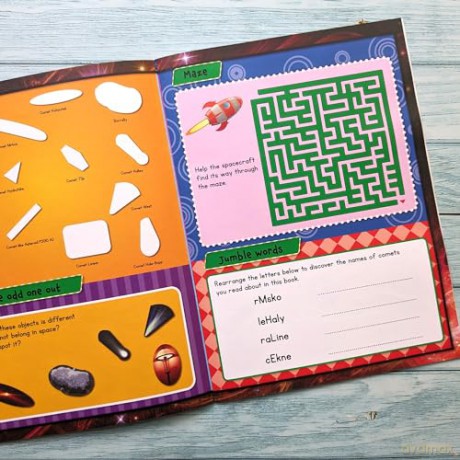 My Book of 100 Stickers - Space | 100 Reusable Stickers | Activity Book - Npp [KSIĄŻKA]