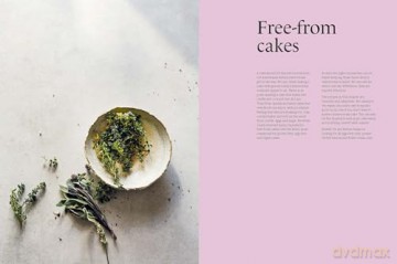My Little Cake Tin: Over 70 Versatile, Beautiful, Flavourful Bakes Using Just One Tin - Tarunima Sinha [KSIĄŻKA]
