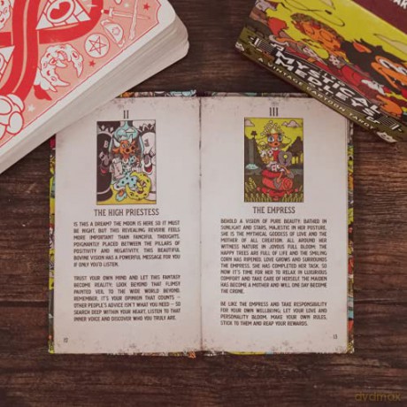 Mystical Medleys: A Vintage Cartoon Tarot - Nemons [KSIĄŻKA]