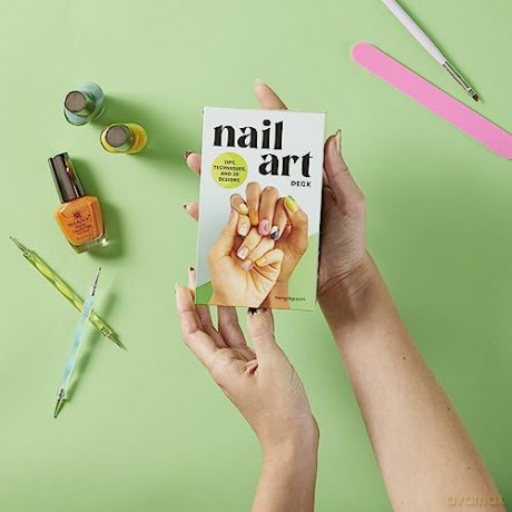 Nail Art Deck: Tips, Techniques, and 30 Designs - Hang Nguyen [KSIĄŻKA]