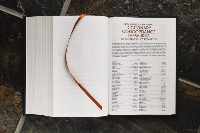 NASB, The Grace and Truth Study Bible, Hardcover, Green, Red Letter, 1995 Text, Comfort Print: New American Standard Bible, Green, Comfort Print, Red Print - Katty Baird [KSIĄŻKA]