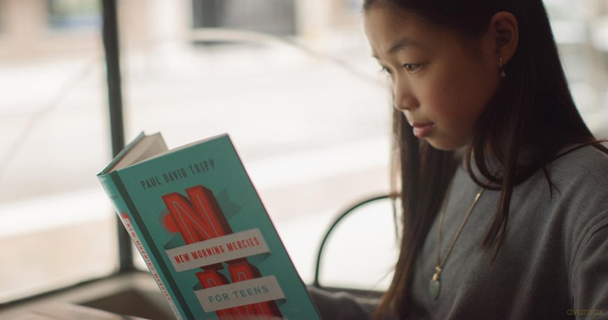 New Morning Mercies for Teens: A Daily Gospel Devotional - Paul David Tripp [KSIĄŻKA]