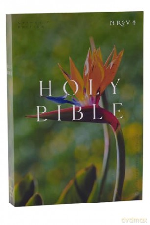 NRSV Catholic Edition Bible, Bird of Paradise Paperback (Global Cover Series): Holy Bible - Catholic Bible Press [KSIĄŻKA]