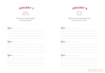 One Question A Day for Positivity: A Three-Year Journal: A Daily Journal for Manifesting the Life You Want - Aimee Chase [KSIĄŻKA]