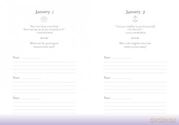One Question a Day with God: A Three-Year Journal: Daily Reflections on Faith - Hannah Gooding [KSIĄŻKA]