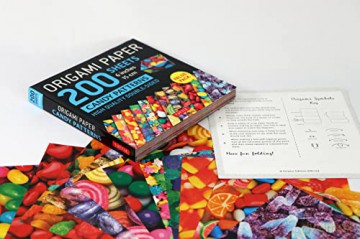 Origami Paper 200 sheets Candy Patterns 6 (15 cm): Tuttle Origami Paper: Double Sided Origami Sheets Printed With 12 Different Designs - Instructions for 6 Projects Included - Tuttle Studio [KSIĄŻKA]