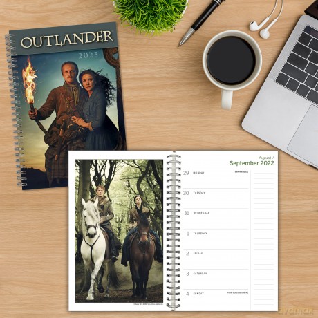Outlander September 2022-December 2023 Weekly Planner (ENGAGEMENT 16 MONTH) - Starz [KSIĄŻKA]