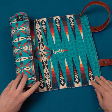 Pendleton Backgammon: Travel-ready Roll-up Game: Travel-ready Roll-up Game (Camping Games, Gift for Outdoor Enthusiasts) - Pendleton Woolen Mills [GRA]