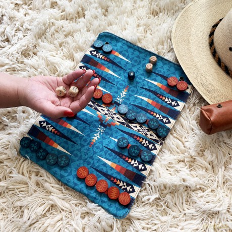 Pendleton Backgammon: Travel-ready Roll-up Game: Travel-ready Roll-up Game (Camping Games, Gift for Outdoor Enthusiasts) - Pendleton Woolen Mills [GRA]