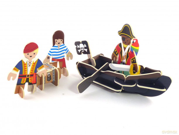 PLAYPRESS Pirate Island Pop-out Playset - Eco-Friendly Building Toys - Easy Storage - Construction Toys for Ages 4+ [KSIĄŻKA]