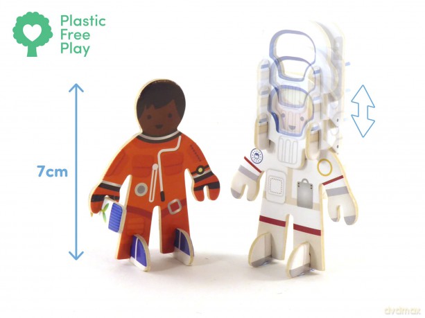 PLAYPRESS Space Station and Astronauts Playset - Interactive 3D Construction Playset - Gift of the Year 2020 Winner -Eco-Friendly Building Toys - Easy Storage - Construction Toys for Ages 7+ [KSIĄŻKA]