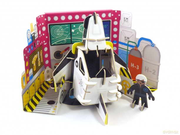 PLAYPRESS Spaceship and Space Ranger Astronaut Toy Set Pop-out Playset - Eco-Friendly Building Toys - Easy Storage - Construction Toys for Ages 4+ [KSIĄŻKA]