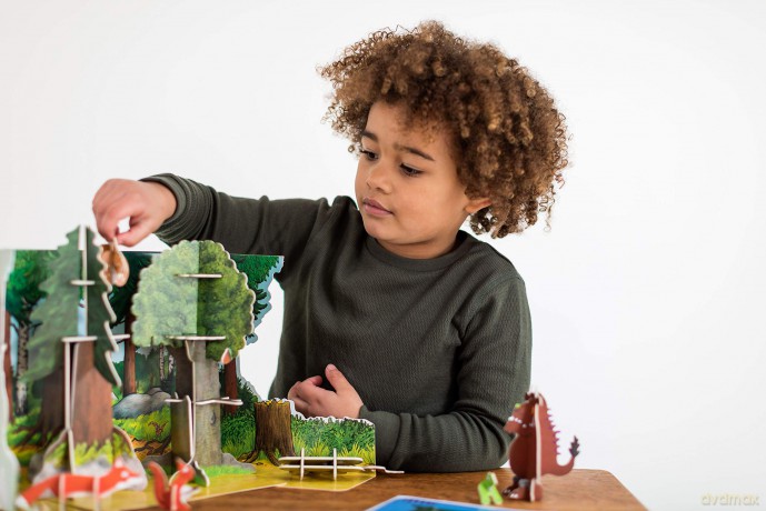 PLAYPRESS The Gruffalo Pop-out Playset - Gruffalo Toy Set Based on the Book by Julia Donaldson and Axel Scheffler - Eco-Friendly Building Toys - Easy Storage - Construction Toys for Ages 4+ [KSIĄŻKA]